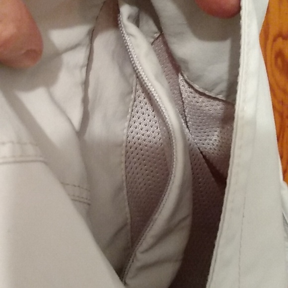 Columbia GRT Shorts Khaki Size 10 - Picture 5 of 8